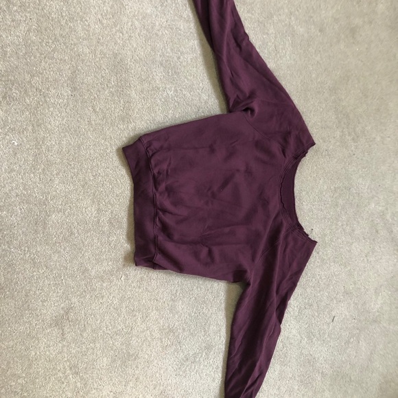 Pullover Sweatshirt - Picture 5 of 6